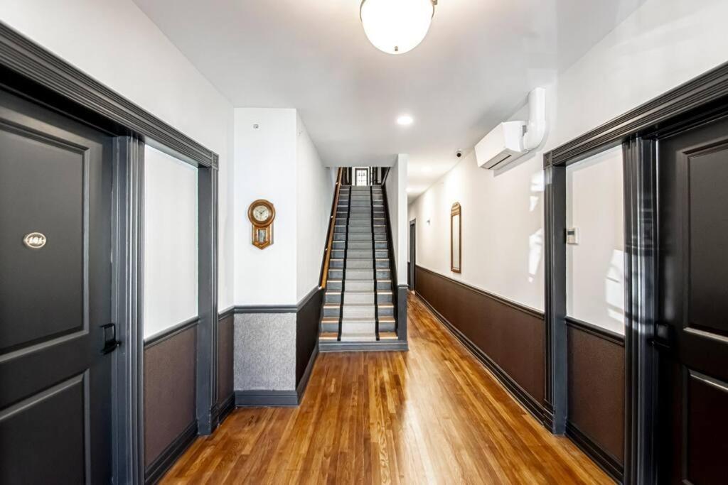 King Bed Stylish Studio In Heart Of Downtown Room # 200 Hot Springs Exteriér fotografie