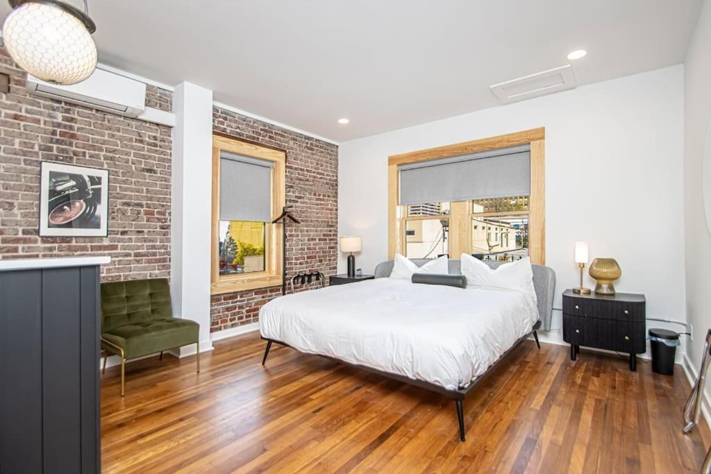 King Bed Stylish Studio In Heart Of Downtown Room # 200 Hot Springs Exteriér fotografie